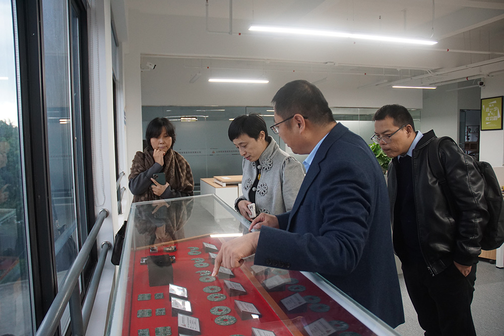 颯智資訊 | 上海市閔行區(qū)工商聯(lián)、青促會一行蒞臨颯智走訪調(diào)研(圖6)