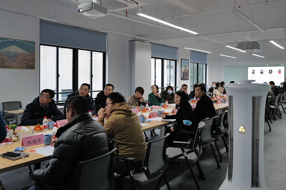 智能防疫·健康同行|“專精特新”企業(yè)家沙龍赴颯智智能分享交流(圖2)
